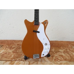 Bass guitar Danelectro 3412 Shorthorn