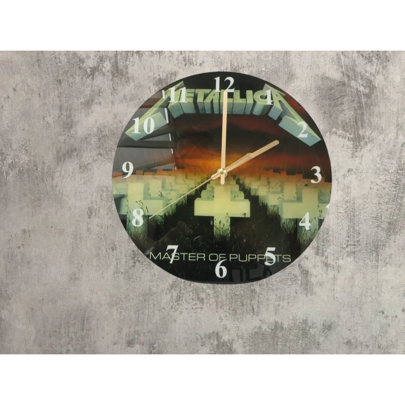 Uhr (digital) mit Glasplattenaufdruck METALLICA "Master of Puppets"