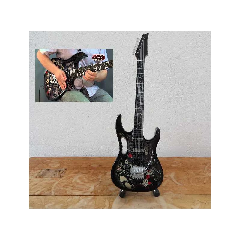 Gitaar  1989 Ibanez JEM77FP Floral Pattern  van Steve Vai