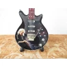 Guitare de Brian May - QUEEN - hommage signé