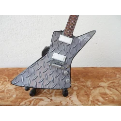 Gitarre JAMES HETFIELD (Metallica) ESP EX Explorer Diamond Plate