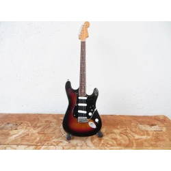 Guitare Fender Stratocaster...